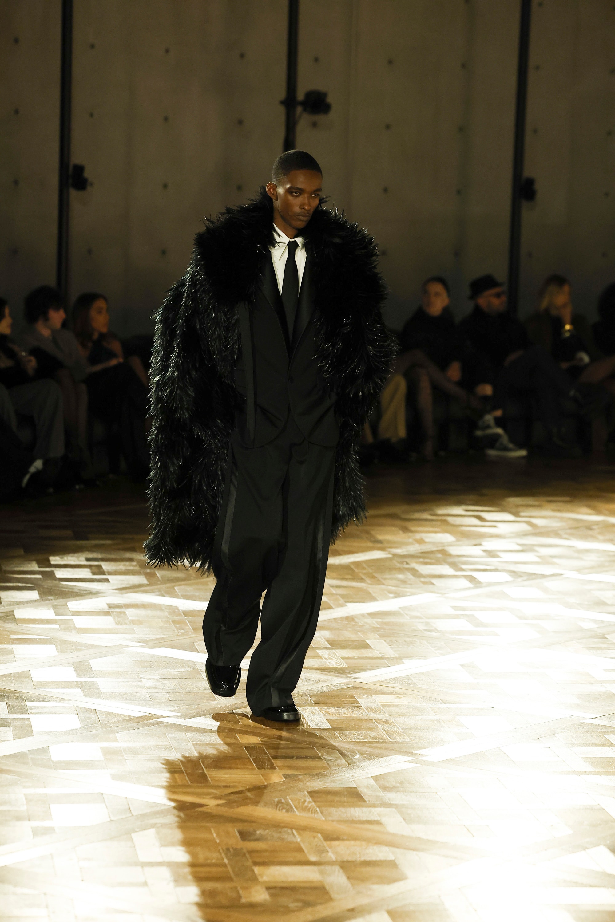 Paris Fashion Week Hommes Autunno/Inverno 2025/26 Saint Laurent