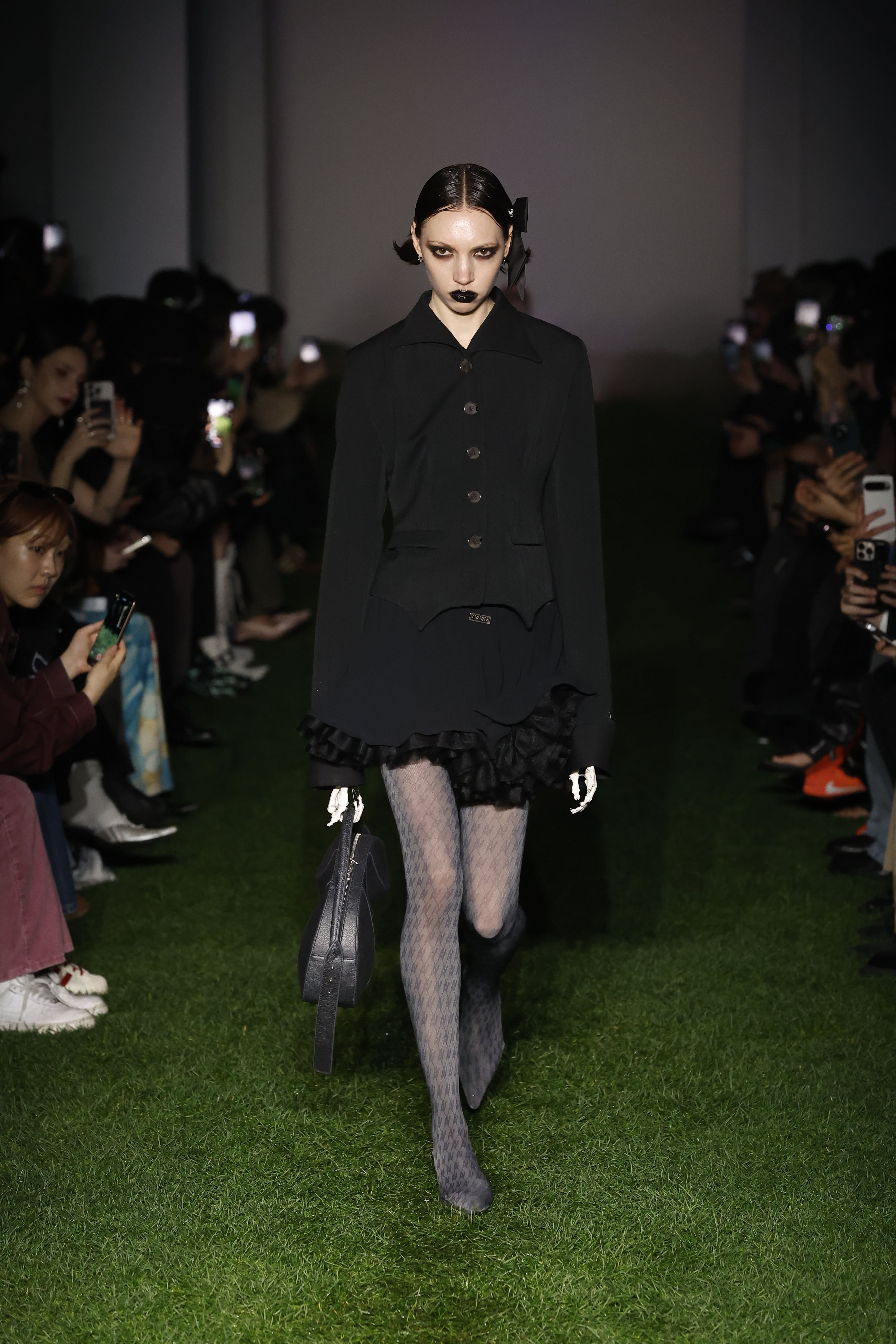 Milano Moda Donna Autunno/Inverno 2025/26 Avavav