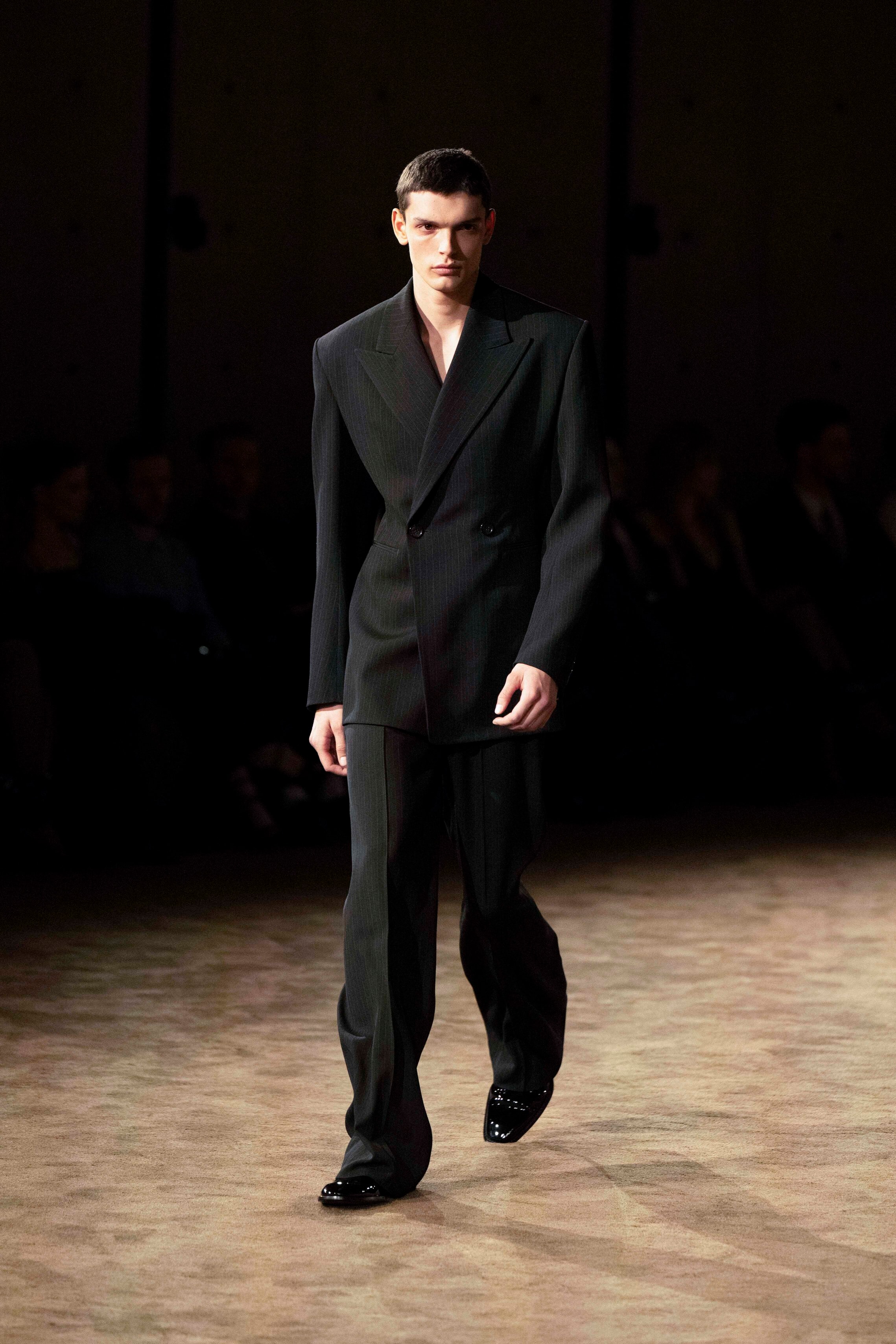 Paris Haute Couture Autunno/Inverno 2026/27 Saint Laurent