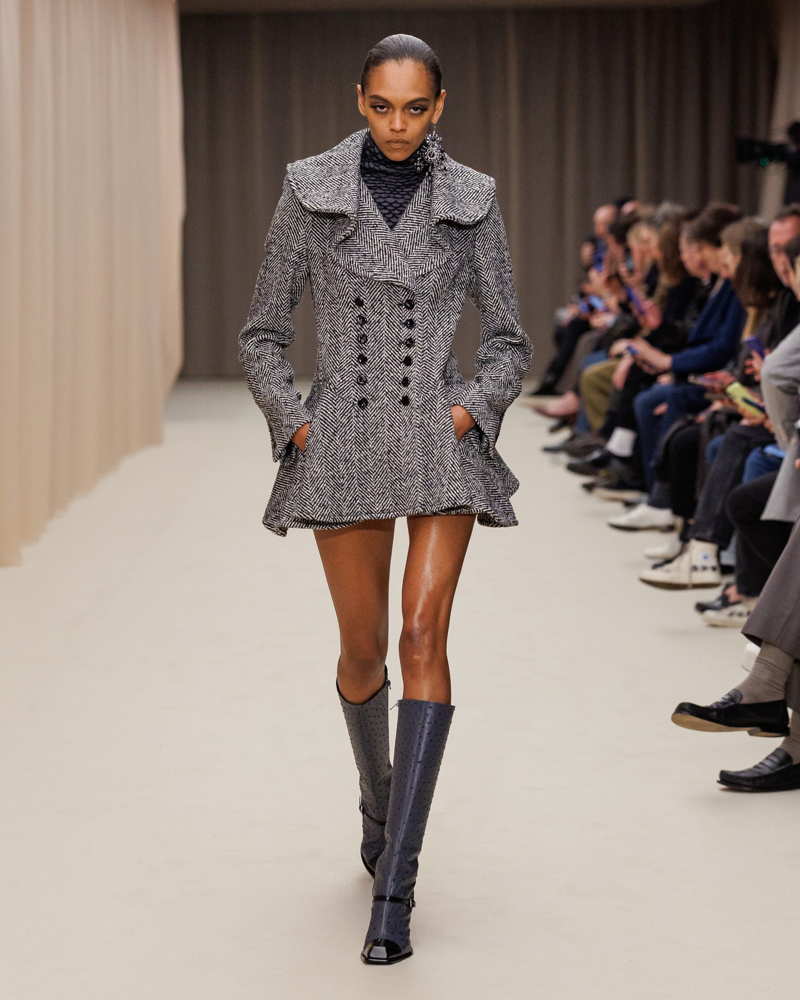 Paris Fashion Week Autunno/Inverno 2026/27 McQueen